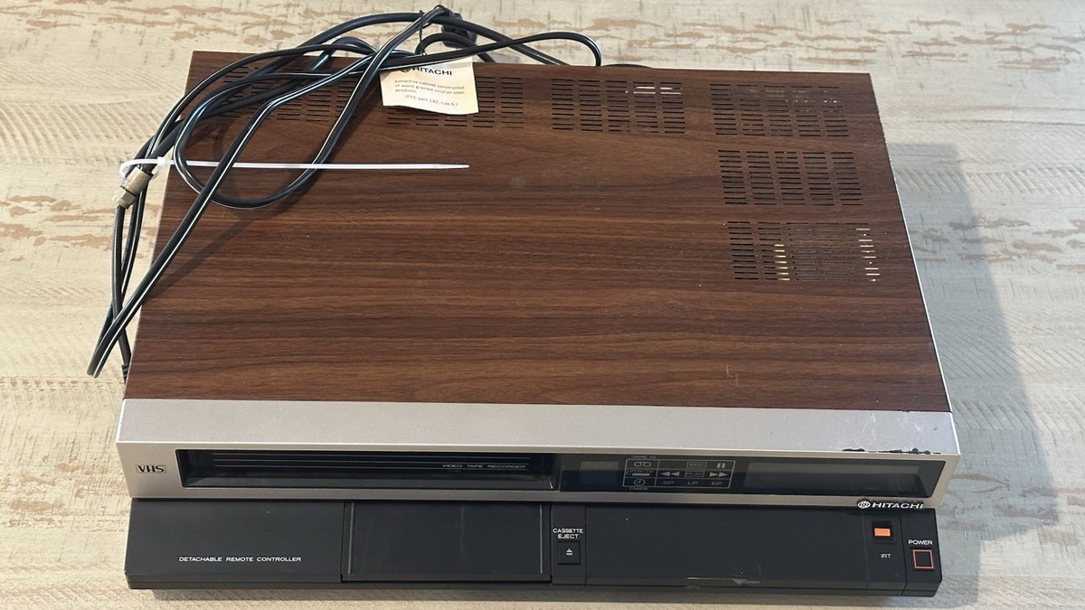 ROT 千葉ハードコアのライブVHS 激レア Rare Vintage HITACHI VT-63A VHS recorder VCR Woodgrain - Powers On