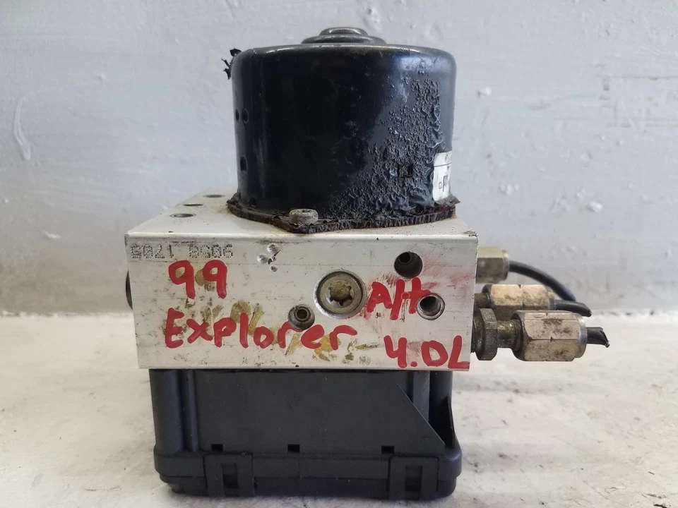 Ford Explorer 1999-2001 4,0 L A B S P U M M O D U L E #XL2T-2C219-AB (M305) Foto 4 de 4