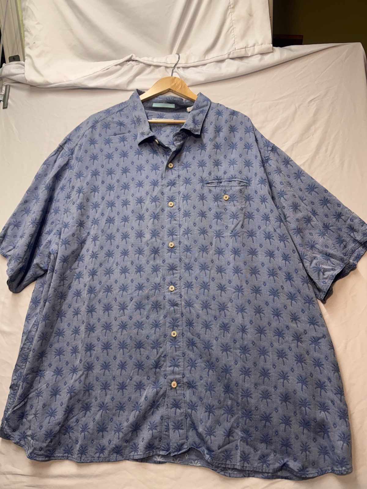 Tommy Bahama Shirt Mens 4XL Blue Tencel Lyocell Blend Palm Trees Hawaiian Beach