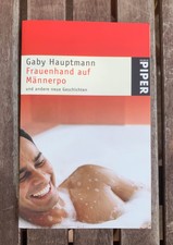 Frauenhand auf Männerpo Gaby Hauptmann