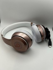 Beats Solo 3 Wireless Bluetooth Headphones In Rose Gold With Brand New Ear Pads