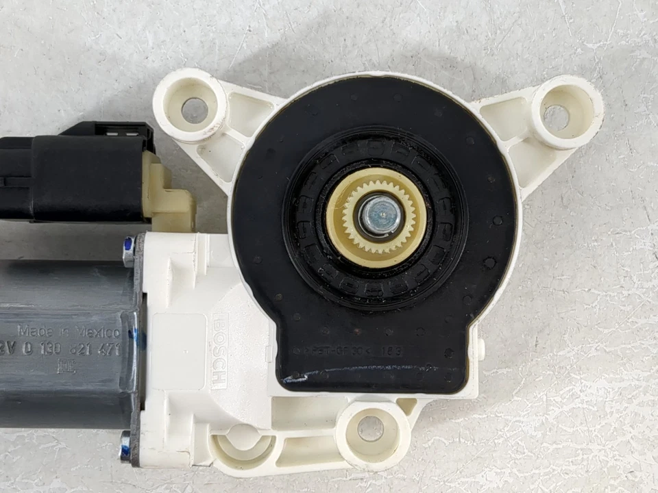 Volkswagen Routan 2009-2014 pasajero delantero derecho motor ventana eléctrica U727F Foto 2 de 4