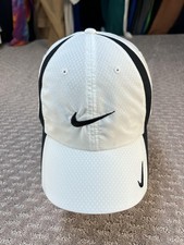Nike Hat Cap Strap Back Mens M/L White Black Dri-FIT Club Cap Golf FD9709-101