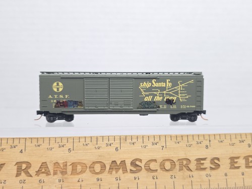 MTL Escala N ATSF 10197 50' DD Boxcar Eslogan Especificación Ejecutar Graffiti Leer Desc Sin Caja | Condition: Used