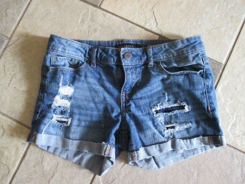 Aeropostale Juniors Shorts Size 2 Distressed Denim Jean Midi Shorts