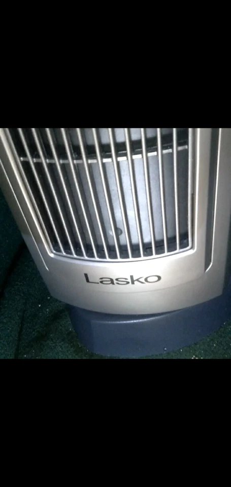 Lasko 1500 vatios 23 pulgadas Torre Oscilante Cerámica Torre Calentador de Espacio "CON Control Remoto" Foto 3 de 4