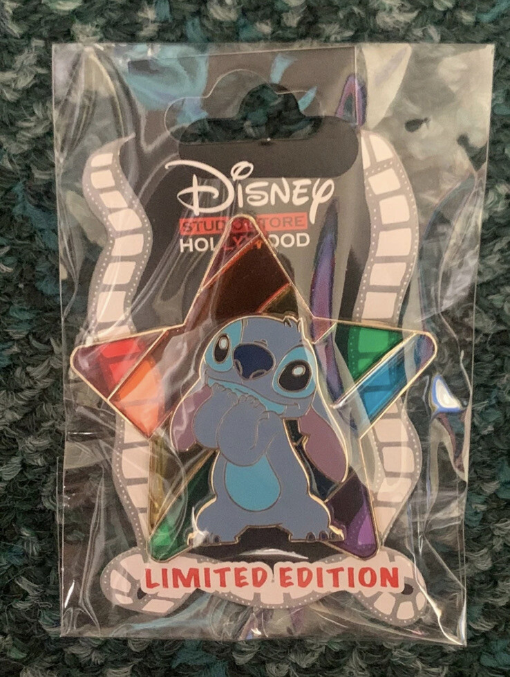 DISNEY PINS STITCH PRIDE RAINBOW STAR FROM DISNEY STUDIO STORE HOLLYWOOD LE 400