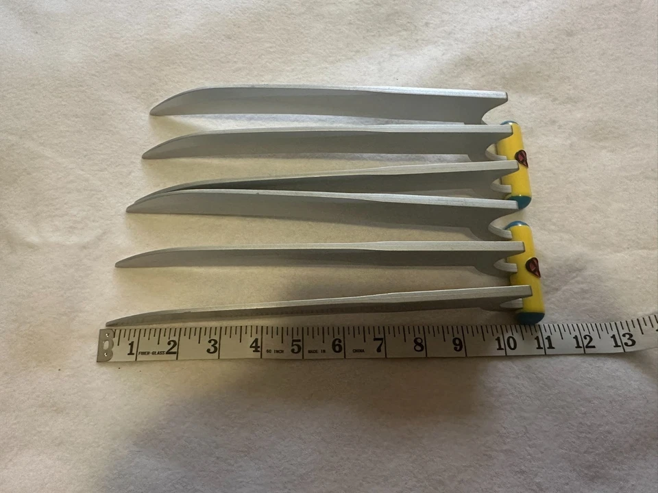 Spirit Halloween Wolverine Garras Adulto Marvel X-Men OS Foto 2 de 4