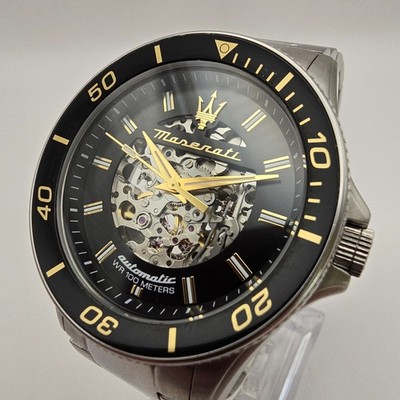 MASERATI SFIDA HERREN UHR R8823140014 100M STAHL AUTOMATIK MIT AUSSTELLUNGSGEHÄUSE.