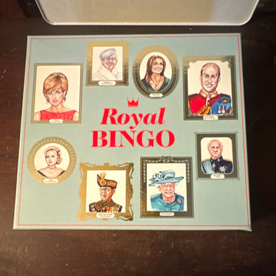 Bestkee Royal Bingo Complete Game, 2+ Players, Ages 8+, Illustrated, Royalty