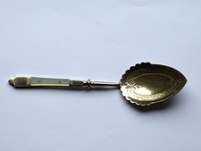 Antiker Zuckerl&ouml;ffel , aufwendige Verzierungen, Perlmutt , 1880 - 1900