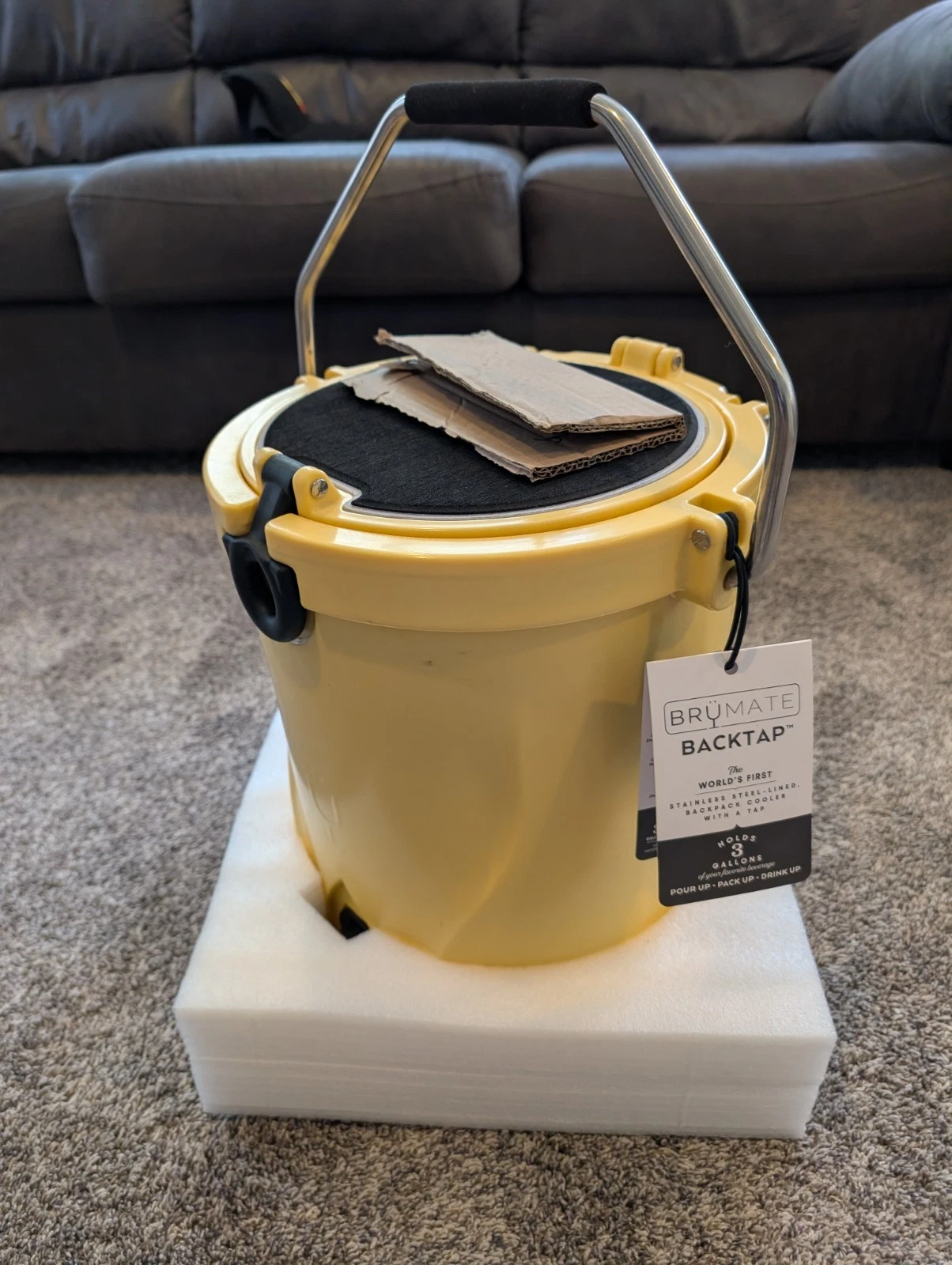 Brumate BackTap Cooler 3 Gallon Beverage Dispenser, Cooler, Backpack - Yellow
Opens in a new window 