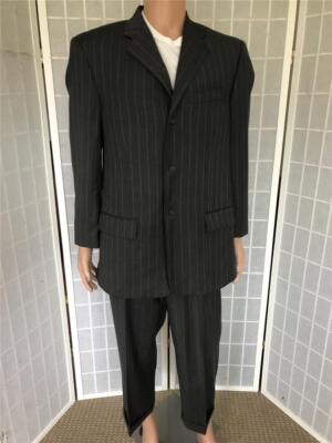 Men's Unlisted Kenneth Cole  41R  Steel Gray Pin Stripe 100% Wool Pant Suit