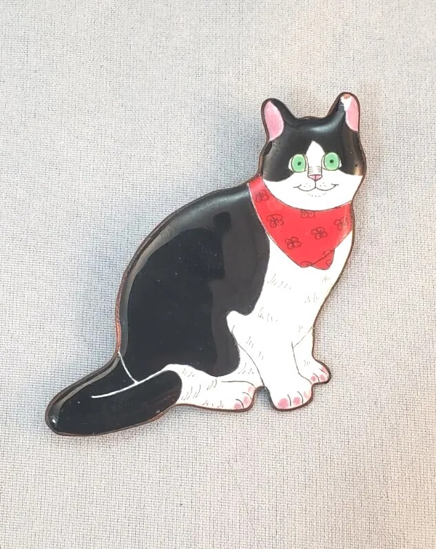 RARE Signed Elvie Zell Enamel New Old Stock Tuxedo Cat 1 Handkerchief Pin Brooch