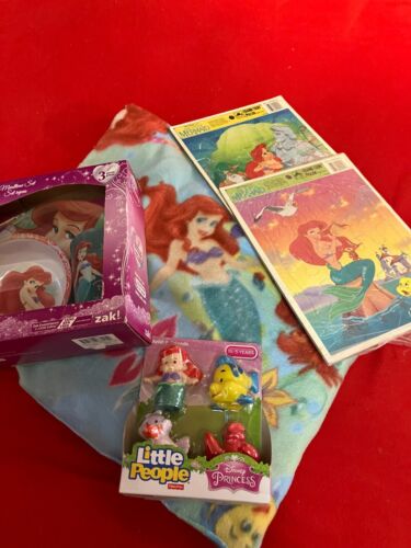 Colección de juguetes Ariel de Disney y conjunto de comida para alegrar el día de cualquier niña. - Imagen 1 de 4