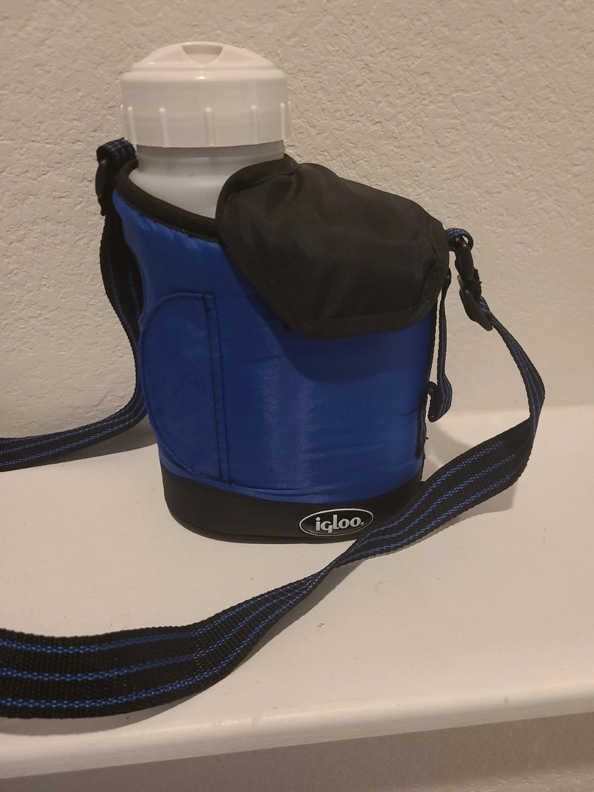 Igloo Softmate Beverage Cooler 1/2 Gal Travel Hiking Outdoors Portable