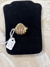 Vintage Gold Tone Clamshell Scarf Clip Ring 1.5" x 1.25" Jewelry Lock Closure
