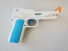 *** Nyko Perfect Shot Nintendo Wii White Gun w/ Orange Clip Pistol