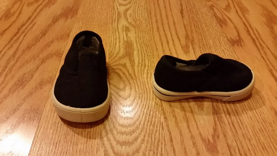 Faded Glory Baby Boys Crib Shoes Size 2 Infants Extremely CUTE Black Slip Ons - Image 3 of 4