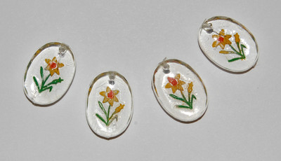 VINTAGE CLEAR PLASTIC FLOWER BEAD PENDANT CHARM OVAL  1 hole  18x13 FOUR STYLES
