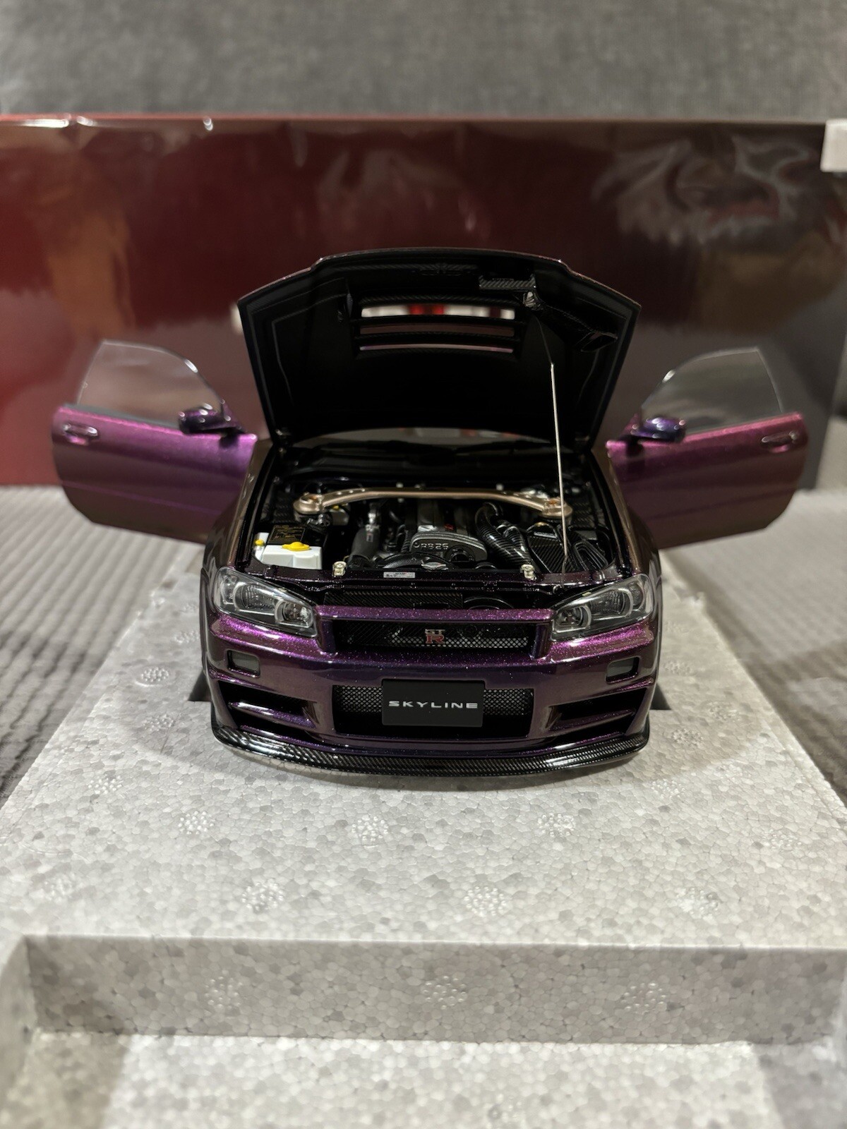 Picture 5 of 24