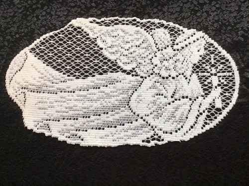 Ivory Lace Angel Doilies 12” x 7” Set of 2 BOGO - Picture 6 of 6