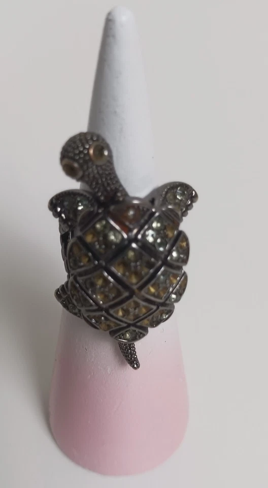 Impresionante Anillo Tortuga Pequeño Estrás Ahumado Movible Talla 6 Foto 2 de 4