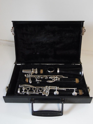 1977 LeBlanc CLARINET with Case and B. portnoy BP02 mouth piece
