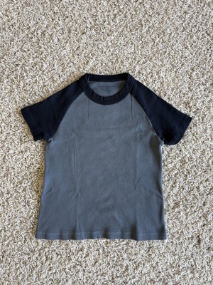 Brandy Melville. Cropped tee