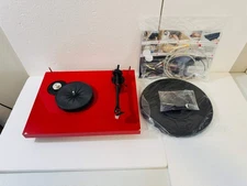 Pro-Ject Debut Carbon EVO Turntable with Sumiko Rainier Cartridge (Gloss Red)