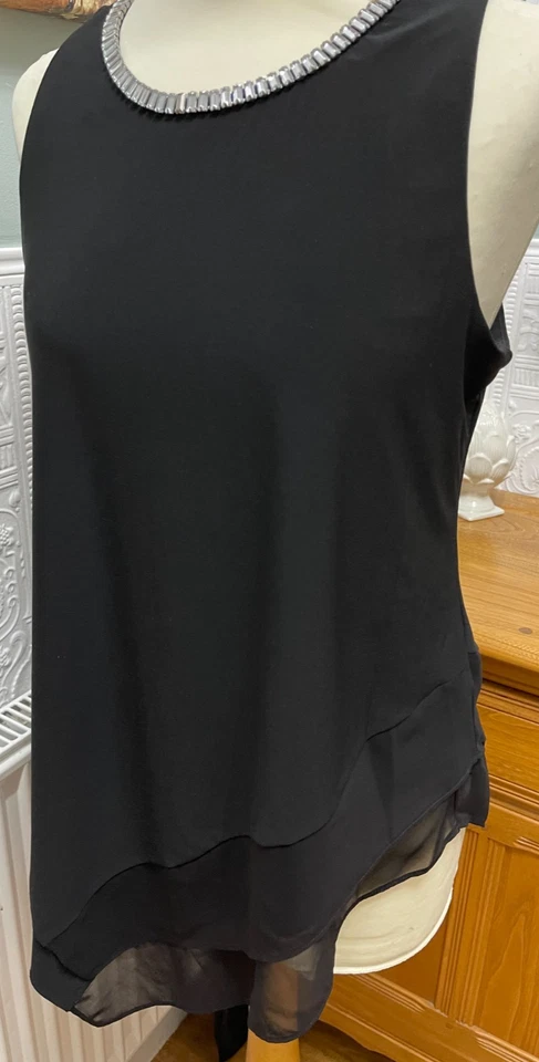 COCO BIANCO ELEGANT BLACK EVENING TOP WITH DIAMANTE NECK DETAIL SIZE M 12 ASYMM - Image 4 of 4