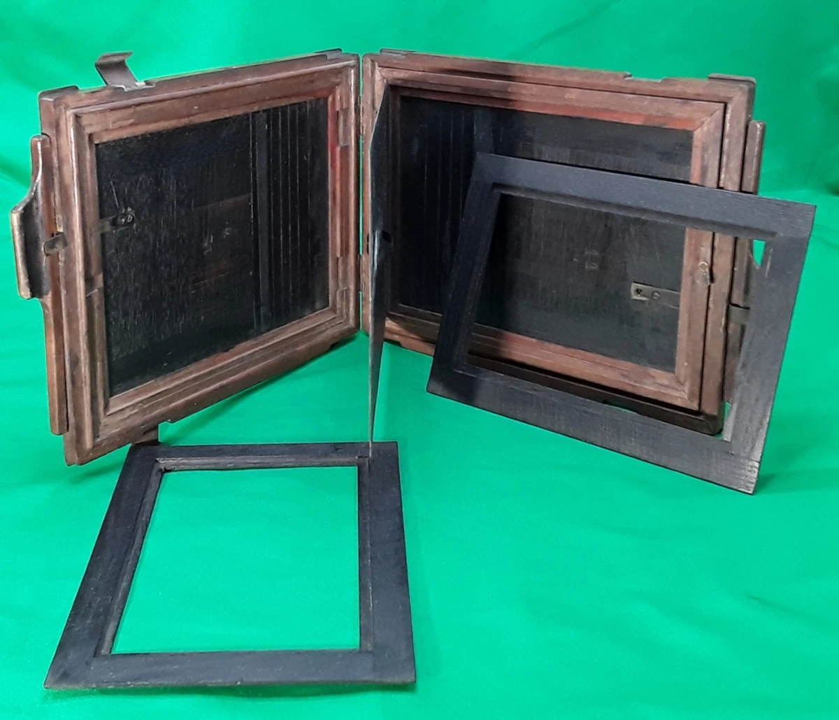 Lot de 39 Châssis métal pour appareils photo anciens dont 11