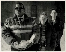 1988 Press Photo Curtis Wright & staff at Gandara Center in Springfield, MA