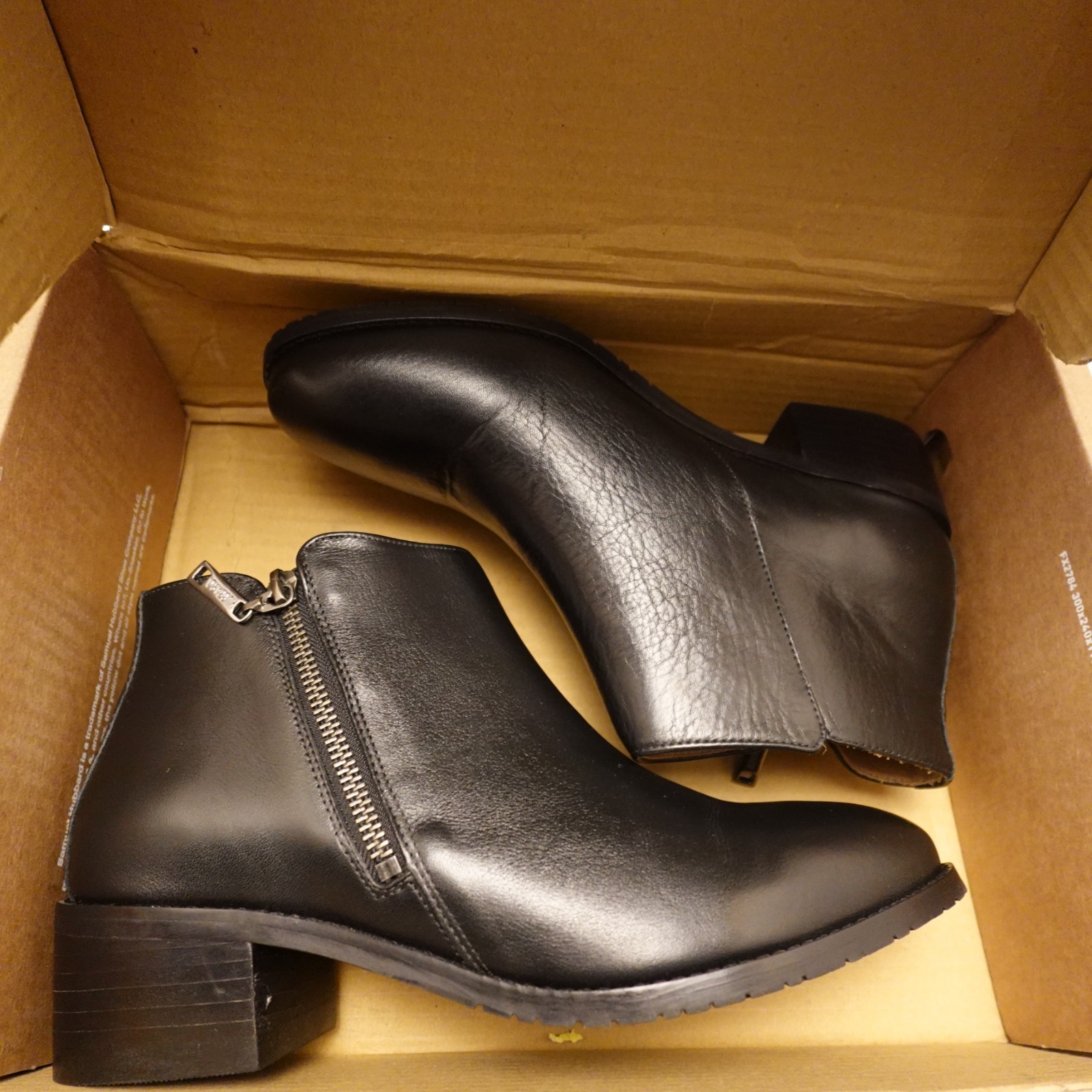 Samuel Hubbard Women's 8 M 'Valencia' Ankle Boot Black Leather Zipper Boots