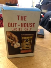 1950 Era ladie’s Outhouse Novelty Ashtray  ORIG BOX HUMOR NOVELTY Unused