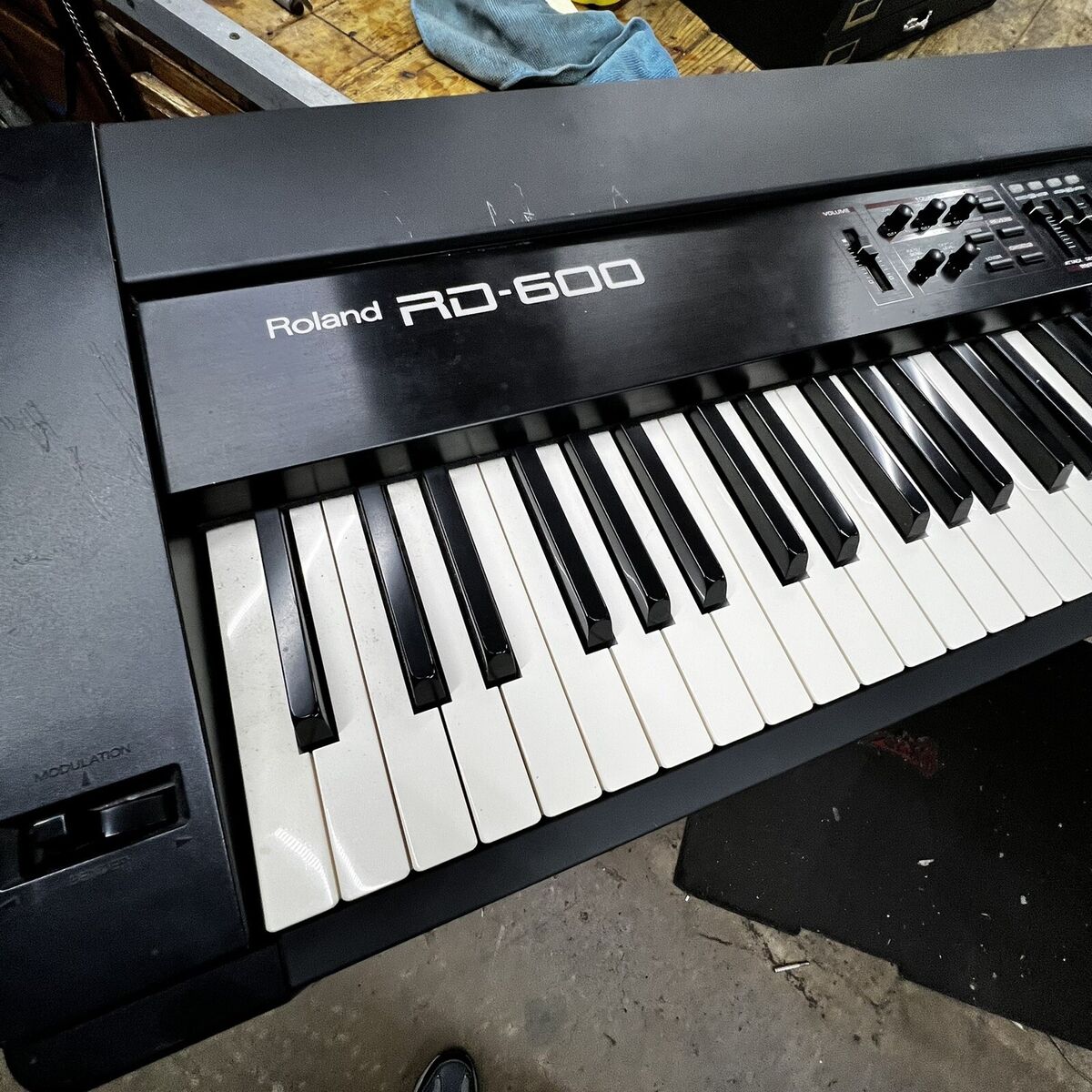 Roland RD-600 88-Key Digital Stage Piano with AC Cord | eBay Roland RD-600 88-Key Digital Stage Piano with AC Cord | eBay