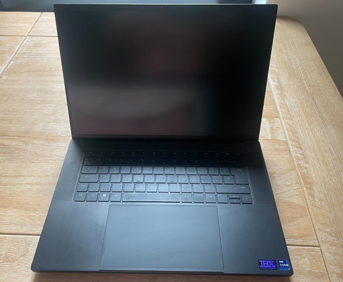 Razer Blade 16" - Intel Core i9 13th Gen 2.50 GHz, RTX 4080, 64GB RAM, 1TB SSD - Picture 8 of 11