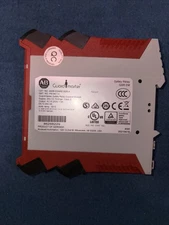 Allen Bradley 440R-EM4R2 Guardmaster Safety Relay Expand Module SER A