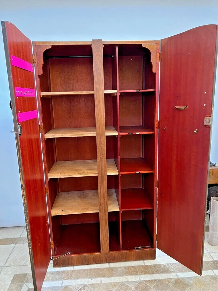 Precioso Armario Art Deco Armario Armario Doble Bloqueo Puertas Estantes Varilla Foto 4 de 4