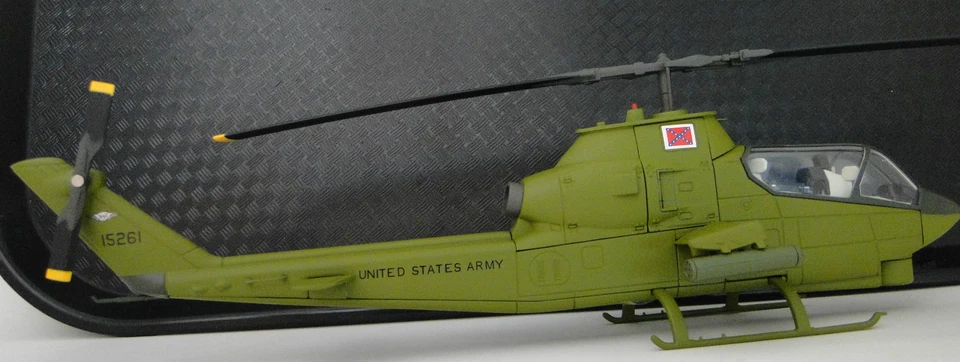 Modelo de avión Era de la Guerra de Vietnam Huey Helicóptero Cobra Serpiente Ejército AH 1G 1 48 f4 Foto 3 de 4