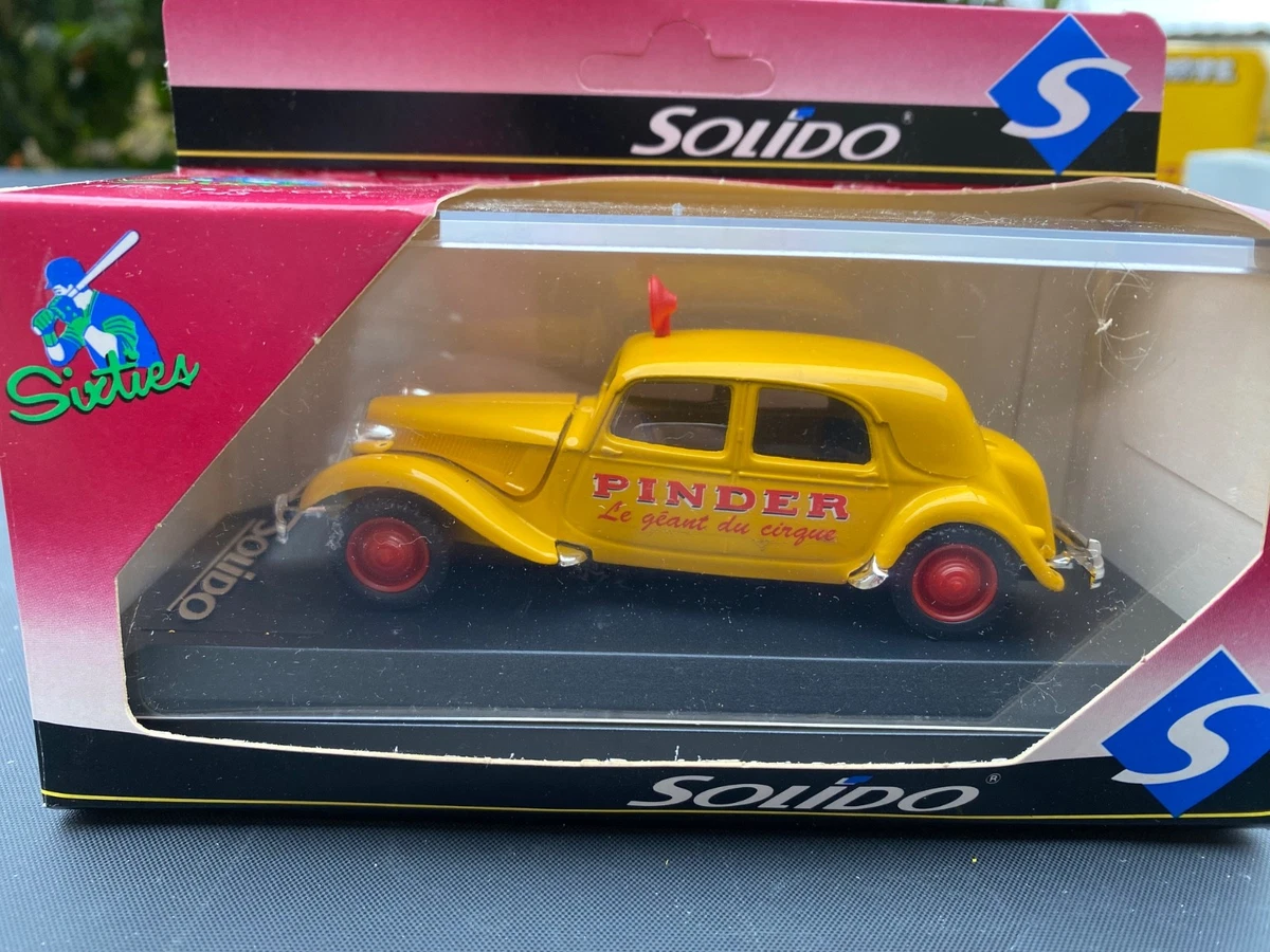 1/43 RENAULT 1000KG Cirque Pinder Jean Richard ORTF Corgi EX 70528 Neuf