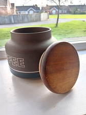 Super Hornsea Contrast coffee jar with an oak lid.