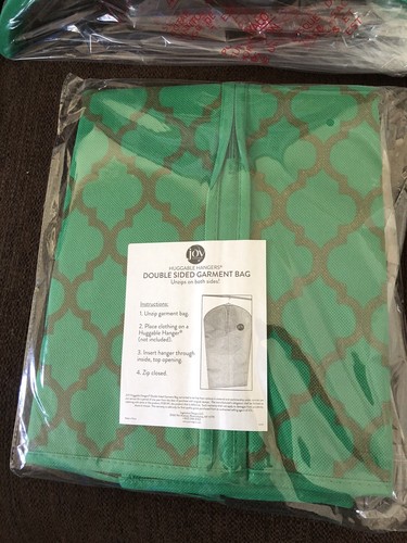 25 Joy Mangano Huggable Hangers * Clips * Hooks * Garment Bag * Emerald Green BR - Picture 2 of 7