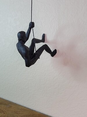 7 pcs Statue Climbing Man Wall Art Home Decor Hanging 3D Sculpture Resin black