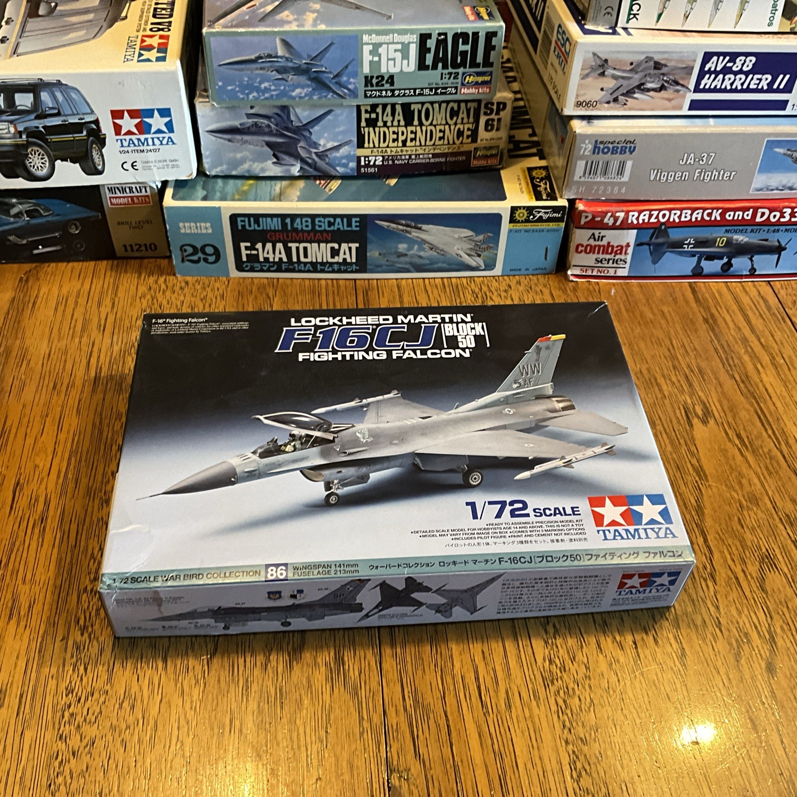 Tamiya Models F-16CJ Block 50 Fighting Falcon