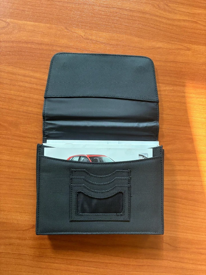 LIBRETTO USO E MANUTENZIONE AUDI Q3 ORIGINALE - Immagine 2 di 3