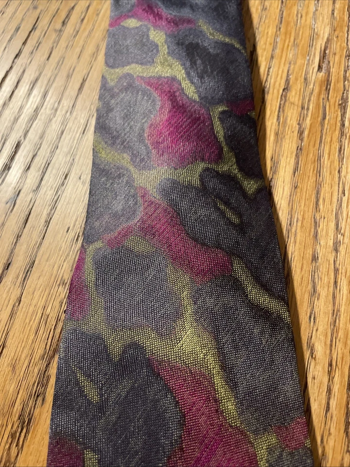 Corbata abstracta de seda Andrew Fezza usada en excelente estado de colección hecha en Italia Foto 3 de 4