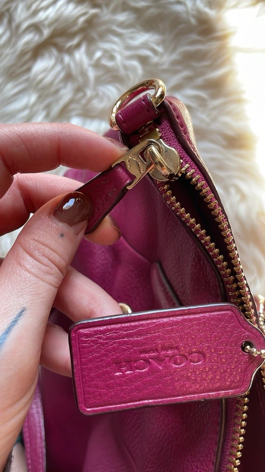 Coach Small Kelsey Pebbled Leather handbag - Image 3 of 4