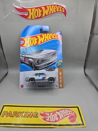 HOT WHEELS BMW 2002 ZAMAC 5/10 HW 70'S VS 90'S 1/64
