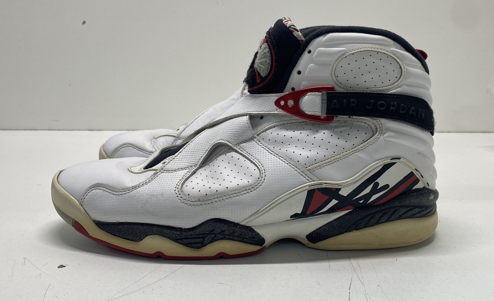 Nike White/red/black Solid Athletic Sneakers Men … - image 1